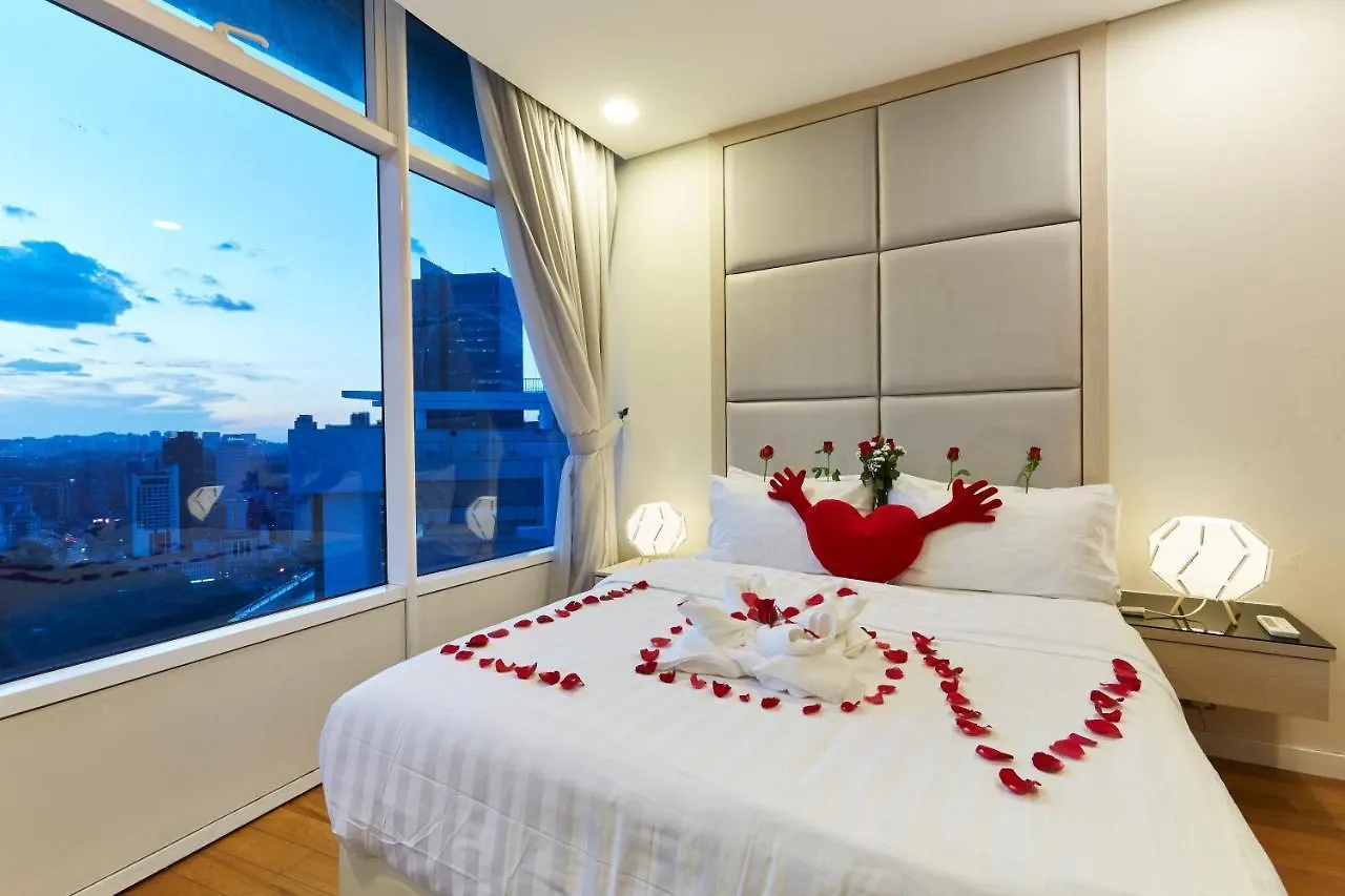 Quzoma Suites In Klcc Vortex Kuala Lumpur